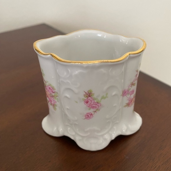 Vintage Schumann Arzberg Bavaria Bridal Rose Vase/Golden Crown E&R 1886 - Picture 2 of 6